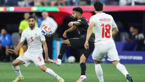 Irán y Nueva Zelanda armaron un partidazo y empataron 2-2 en un duelo atrapante