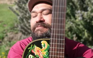 Abrazo musical y solidario en Rosario: organizan una peña para costear el tratamiento del cantor Kitucho Romero