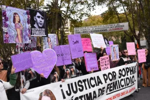 Miles de mujeres y disidencias marcharon en Rosario a 11 años del primer Ni Una Menos