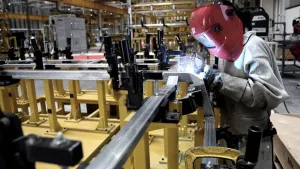 Números en rojo: la actividad metalúrgica registró una caída interanual del 5,1% en mayo