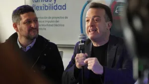 Movilidad eléctrica en Santa Fe: Blanco propone tarifas diferenciadas e instalar más puestos de carga de vehículos