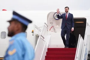 Las negociaciones de paz entre Irán y EE.UU. se reactivan en Suiza tras una crítica escalada militar