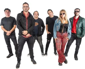 El legado de los grandes del rock argentino revive en un show conceptual de la mano de Piano Bar