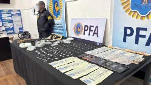 Detuvieron a seis miembros de una banda narco en Rosario vinculada a Los Monos y Los menores