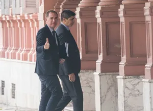 Santilli dijo que Manuel Adorni estaba “anímicamente destruido”