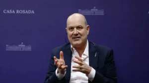 El Senado debate la ley de Sociedades que permite armar empresas sin control estatal y con IA