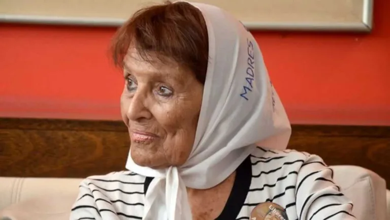 A los 95 años, murió Taty Almeida, presidenta de Madres de Plaza de Mayo