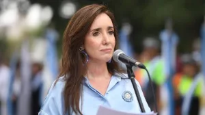 Villarruel cruzó a Adorni: “Me parece una vergüenza su accionar y sus explicaciones”