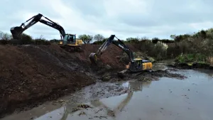 obras de limpieza en el Canal Ibarlucea