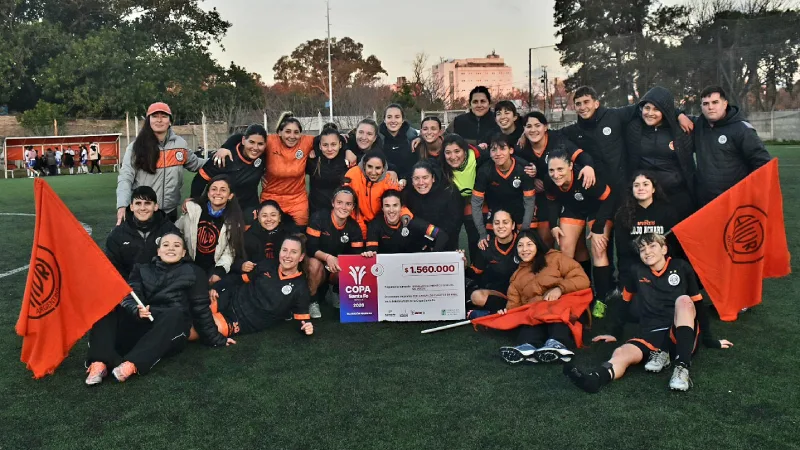 Adiur cumplió con su parte, goleó a Argentino de San Lorenzo y se clasificó a las semifinales de la Copa Santa Fe