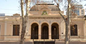 Contra la Constitución, Mendoza prohíbe a migrantes participar de concursos docentes