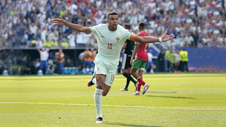 Francia avanzó a semifinales del Mundial tras vencer a Marruecos con un Mbappé determinante