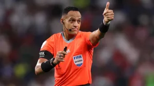 Quién es Ismail Elfath, el árbitro estadounidense designado para el duelo Argentina-Inglaterra