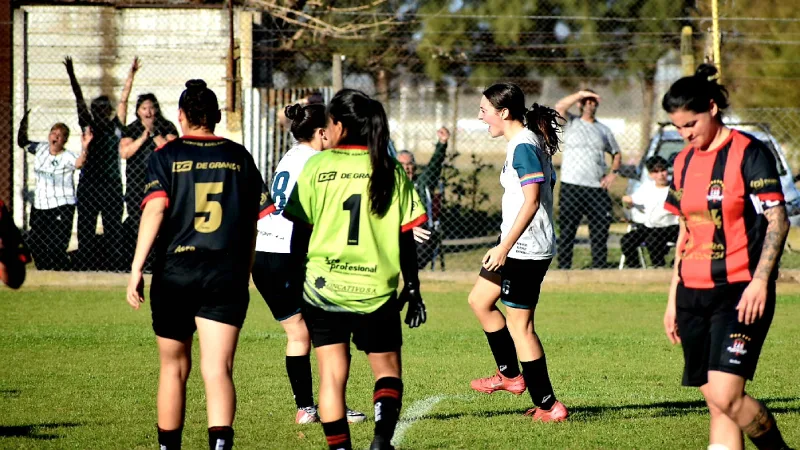 Social Lux le ganó a Defensores en Armstrong, selló su boleto a semifinales de Copa Santa Fe, donde habrá duelo rosarino ante Adiur