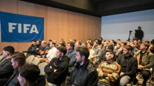 Las nuevas reglas de la FIFA implementadas en el Mundial que se aplicarán en el fútbol argentino