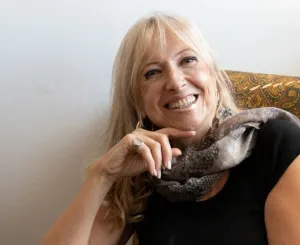 “El Umbral”: la nueva propuesta narrativa que explora los límites de la condición humana en la mano de Patricia Bottale
