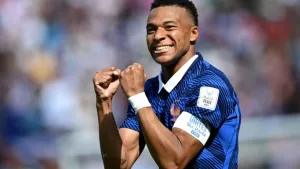 Un gran gesto: Mbappé publicó en los diarios más importantes de Fracia una carta de agradecimiento