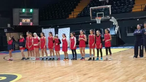 El seleccionado santafesino femenino de mini juega la final del Argentino ante Corrientes