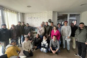 "Letras que nos encuentran": comenzó el ciclo de charlas literarias en los refugios municipales