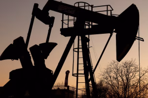 La inversión extranjera sigue en rojo y crecen los giros al exterior