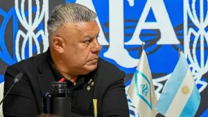 Controversia: la AFA desmintió que la Justicia de Estados Unidos incautara el celular de Chiqui Tapia