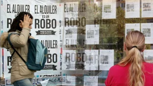 Sin ley de alquileres, ley del más fuerte: 1 de cada 3 inquilinos está en emergencia habitacional por deudas o mudanzas forzadas