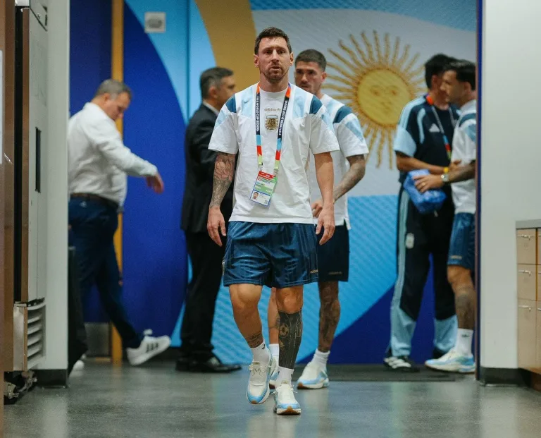 La ilusión albiceleste está intacta: Argentina, con tres modificaciones en el once, enfrenta a España por la final del Mundial