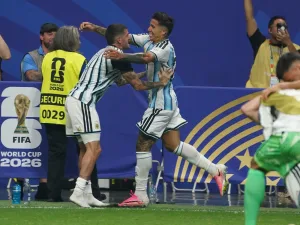 Una victoria que se festeja fuerte: Argentina levantó un 0-2 y con Messi como estandarte, derrotó 3-2 a Egipto para meterse en los cuartos de final del Mundial