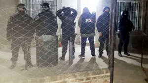 dos-detenidos