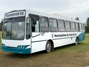 Más oportunidades para aprender: Pueblo Esther incorpora un nuevo transporte escolar gratuito