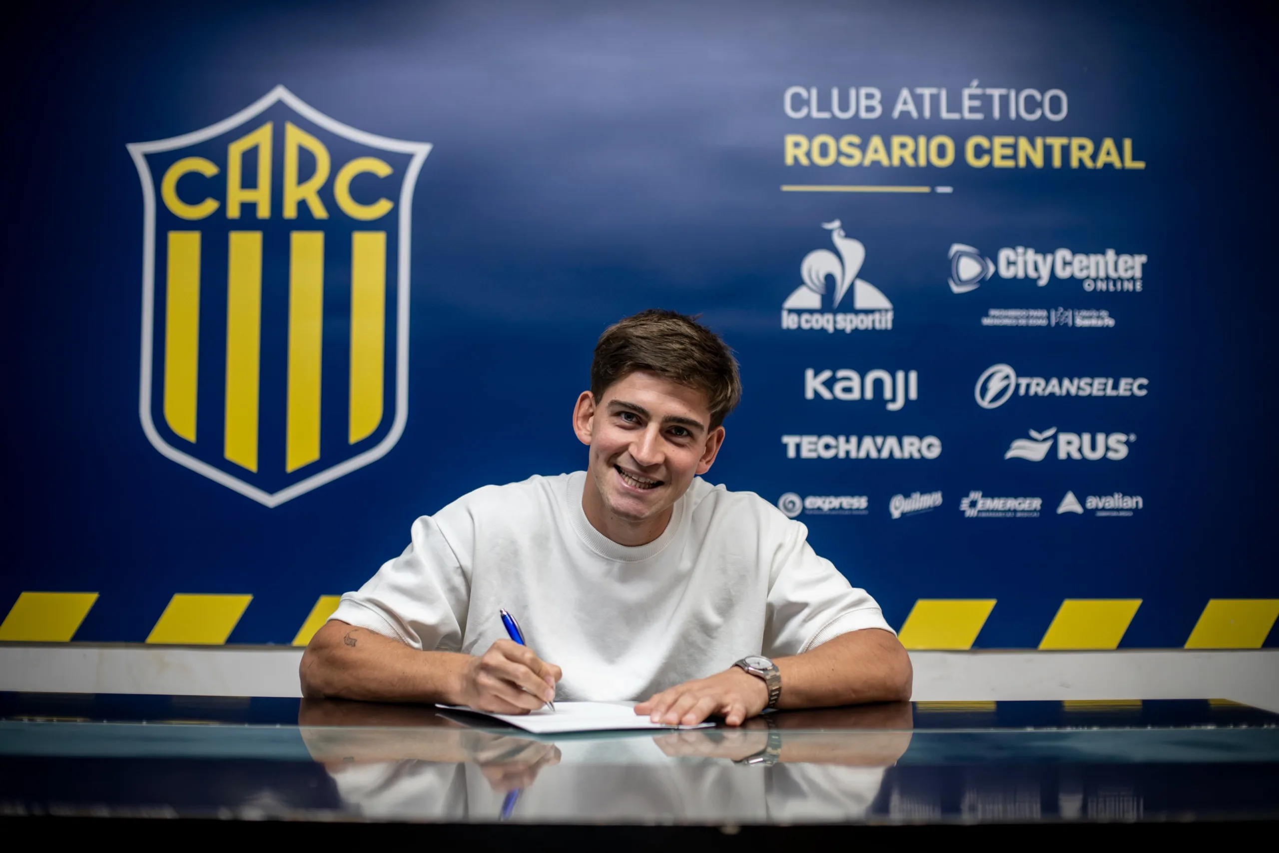 Delantero abrochado: Central anunció la llegada de Tomás Badaloni, el terminador de jugadas que buscaba Almirón