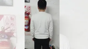 San Lorenzo: detuvieron a un marinero extranjero acusado de fotografiar a menores en la calle