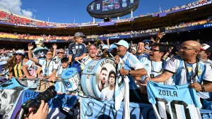 FIFA prohibió banderas y elementos sobre las Islas Malvinas para Argentina-Inglaterra