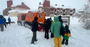 Ya son 30 los rescatados por un histórico temporal de nieve en la alta montaña mendocina