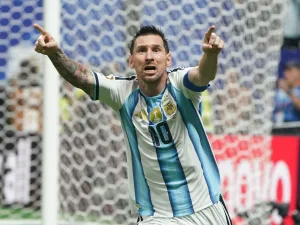 Una victoria que se festeja fuerte: Argentina levantó un 0-2 y con Messi como estandarte, derrotó 3-2 a Egipto para meterse en los cuartos de final del Mundial