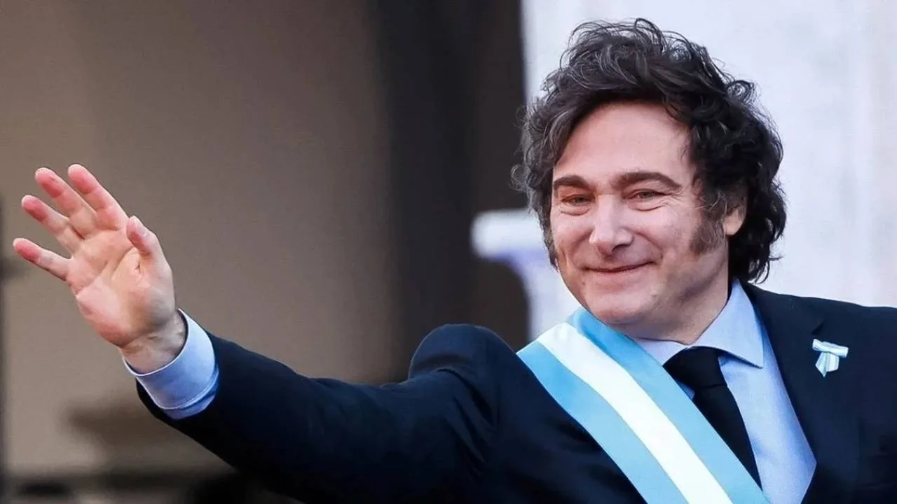 ¿Es feriado este lunes? Milei dice que será cuando la Selección decida festejar