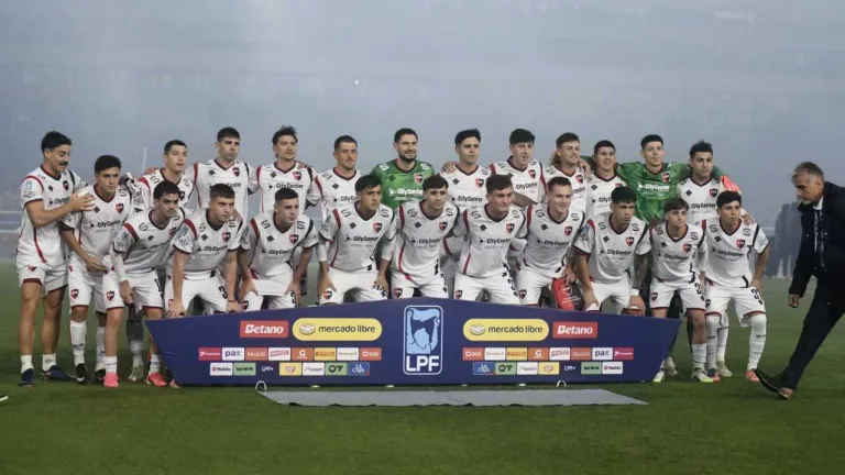 Las premisas claras: Newell's recibe a Boca con la obligación de conseguir un triunfo y mejorar el nivel futbolístico