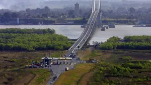Golpe al bolsillo: el peaje del puente Rosario-Victoria aumenta casi un 400%