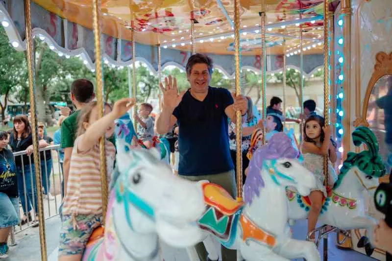 Vacaciones de invierno en Funes: trencito, talleres, inflables y Feria del Libro