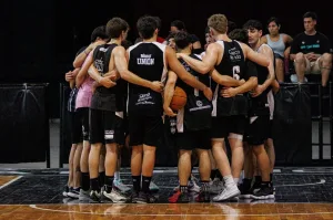 Unión de Arroyo Seco debuta en San Jorge por la Copa Centenario de la Federación de Básquet