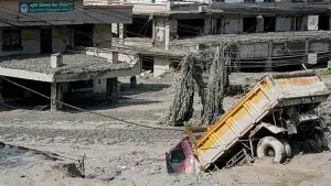 Catástrofe en Nepal y Tíbet: una inundación deja casi 100 muertos y más de 700 personas desaparecidas