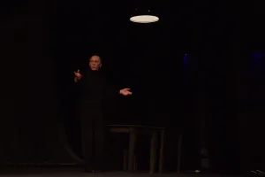 “El escritor de todas las cosas”: un Grandinetti excepcional que habita la palabra entre el humor y la emoción