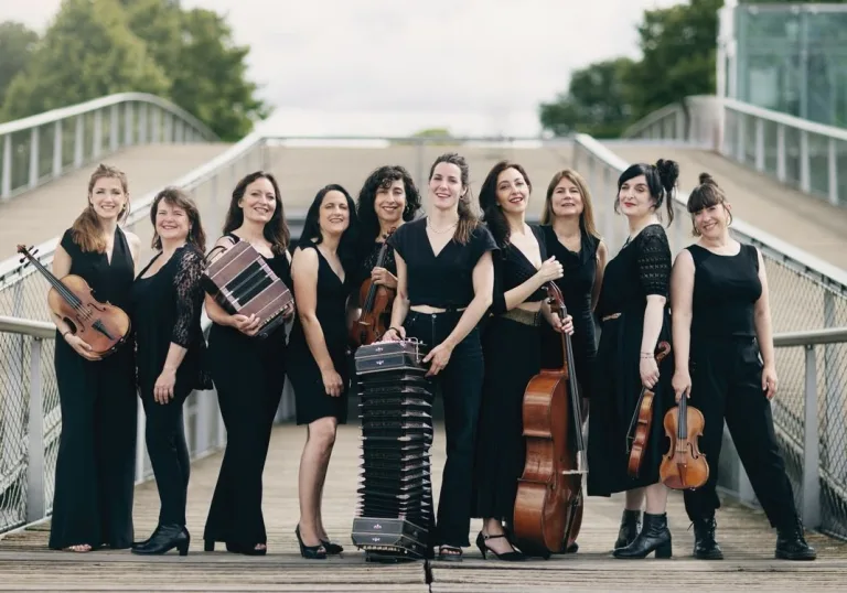 La Orquesta de tango contemporáneo argentina-francesa, Fleurs Noires, presenta "Tangos aumentados" en Rosario