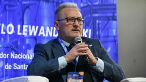 Lewandowski: "No alcanza sólo con extraer; necesitamos una industria nacional que produzca y genere empleo"