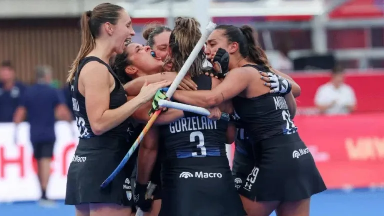 Las Leonas van por la final del Mundial ante Australia