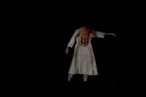 “Lengua madre”, gratis en el Parque de España: teatro, poesía y memoria a partir de la novela de María Teresa Andruetto