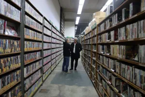 Videoteca: más de 30 mil títulos audiovisuales en todos los formatos como archivo para la comunidad rosarina