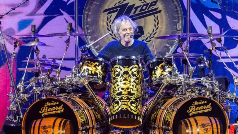 La música está de luto: murió Frank Beard, baterista de la histórica banda estadounidense ZZ Top