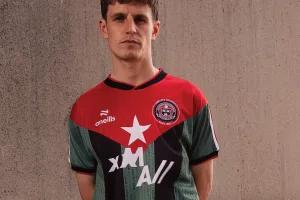 Fútbol, política y negocios: del Mundial privatizado a la camiseta que junta fondos para Cuba