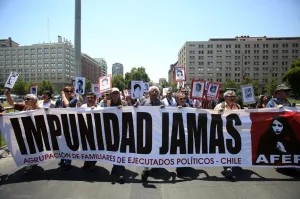 Indulto a represores en Chile: crece el rechazo al proyecto que busca liberar a condenados de la dictadura